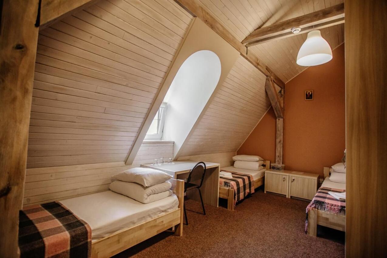 Guest House "Arkhistratyg" Lviv Buitenkant foto