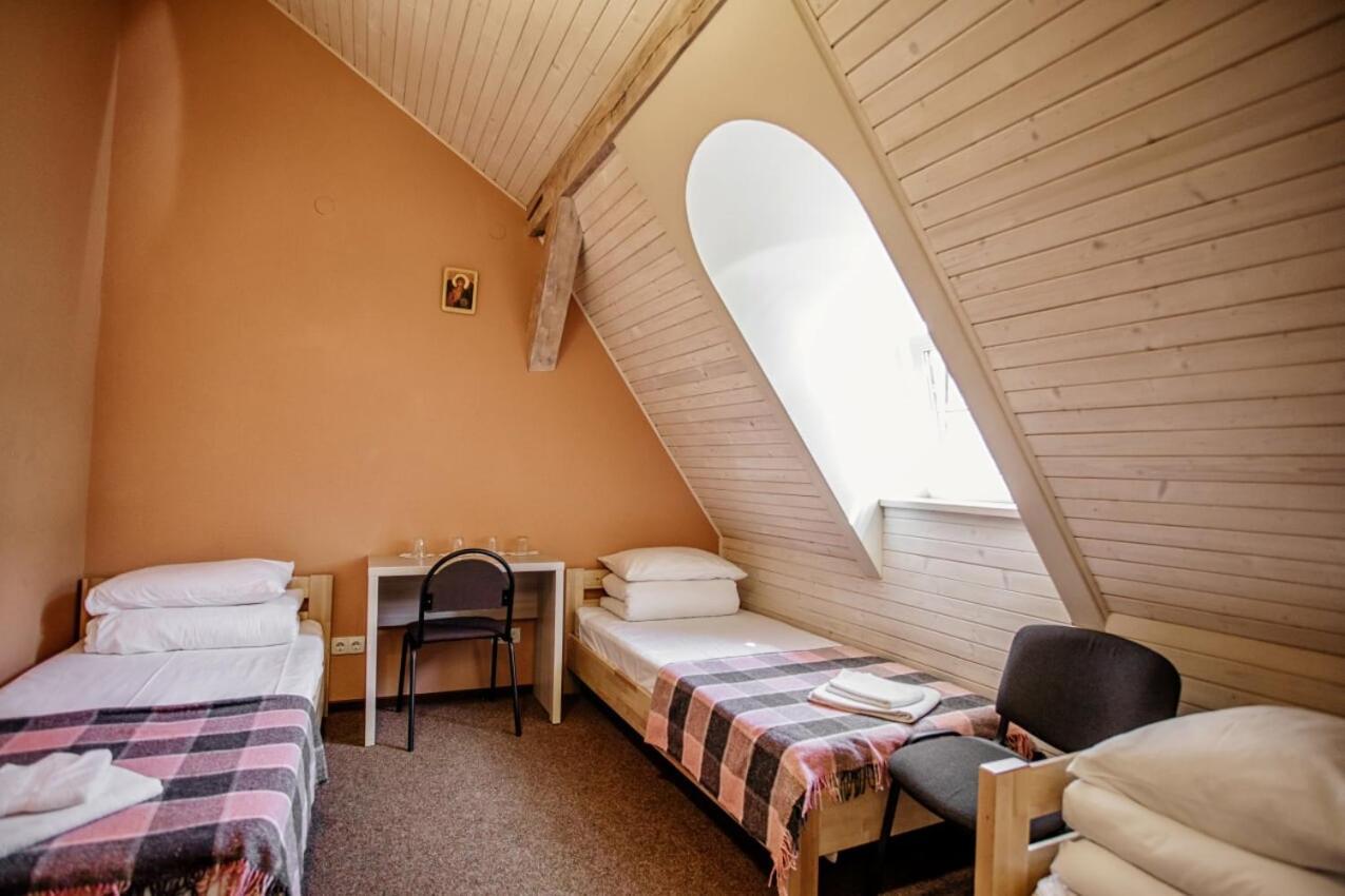 Guest House "Arkhistratyg" Lviv Buitenkant foto