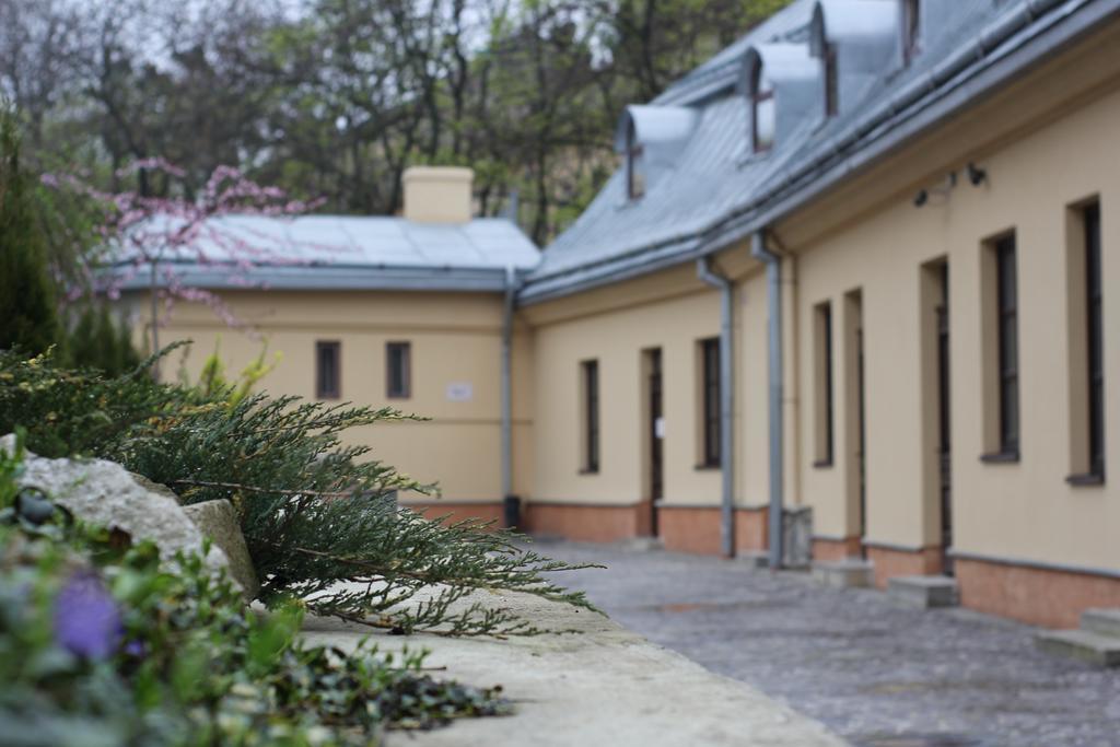 Guest House "Arkhistratyg" Lviv Buitenkant foto