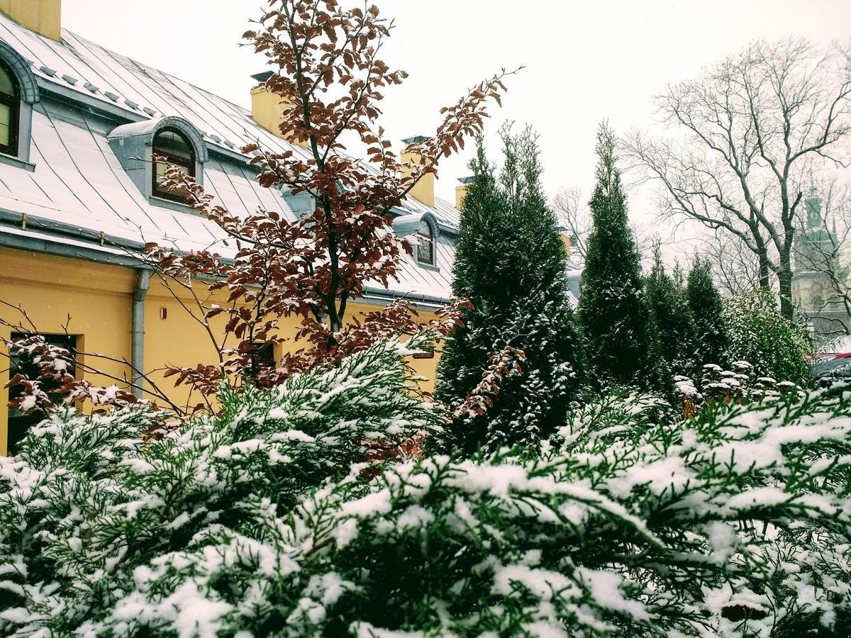Guest House "Arkhistratyg" Lviv Buitenkant foto