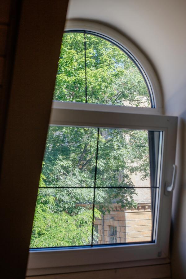 Guest House "Arkhistratyg" Lviv Buitenkant foto